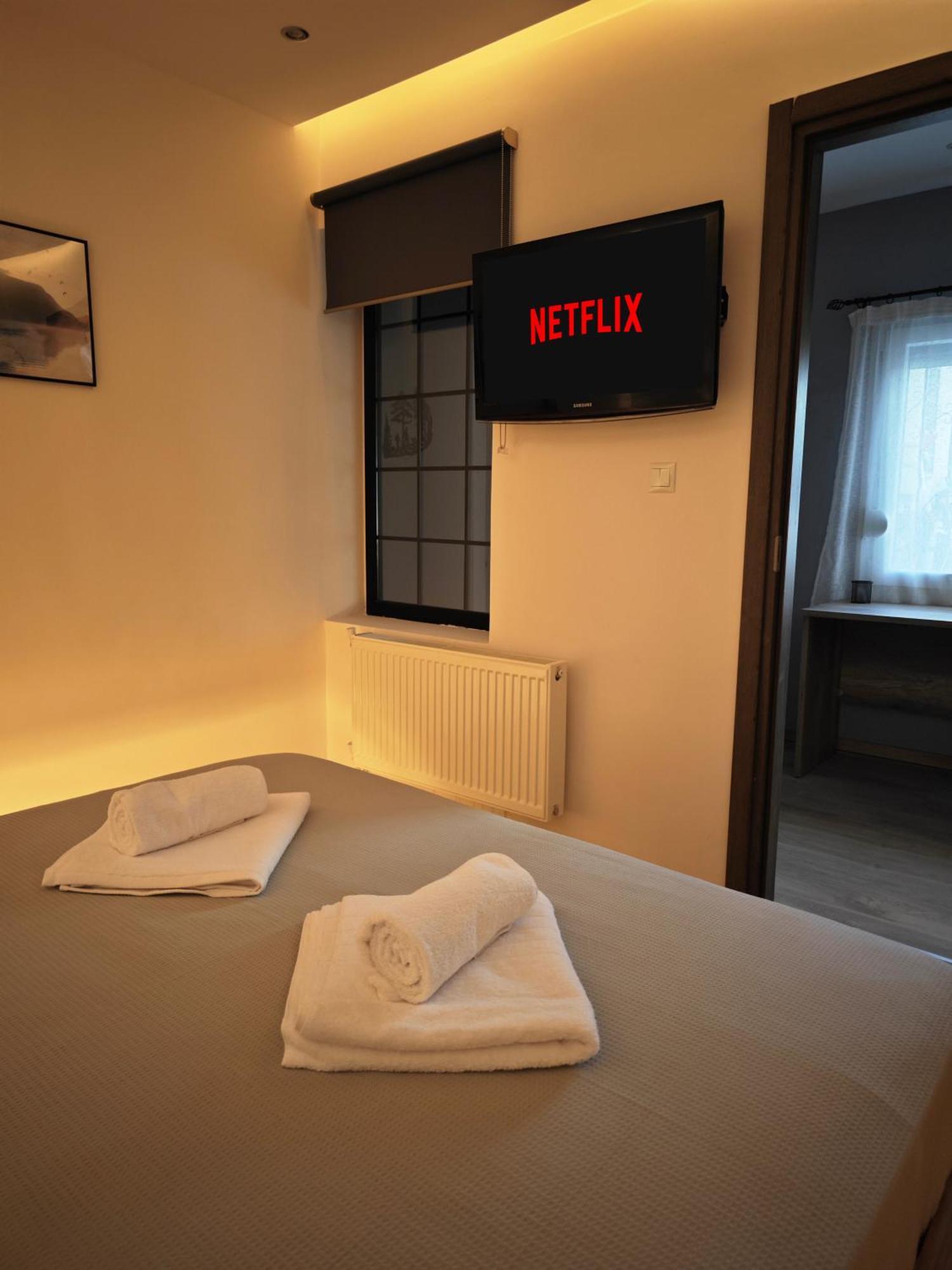 The Skeptic Home Szaloniki Kültér fotó